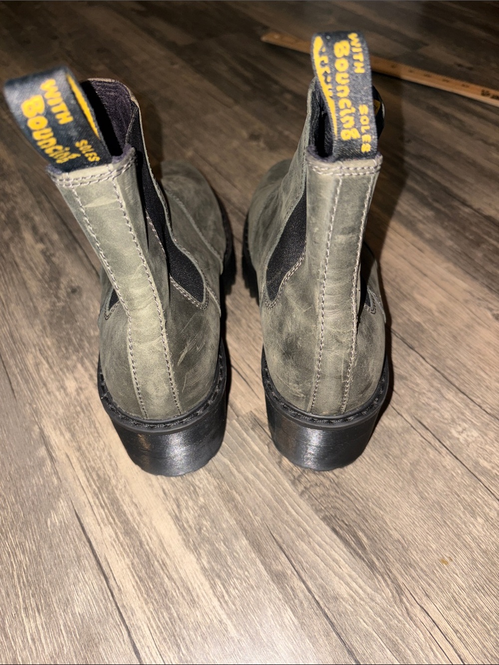 Doc Martens ROMETTY WOMEN'S
MOLDOVA LEATHER PLATFORM CHELSEA BOOT size 8 new - Picture 9 of 11
